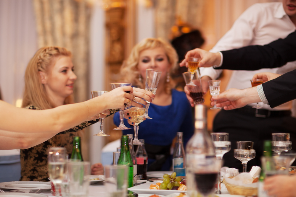 7 topics to avoid if you want to dodge holiday dinner table drama this year